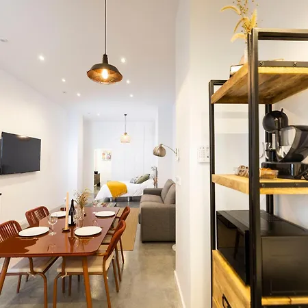 Salustiano Three Lejlighed *