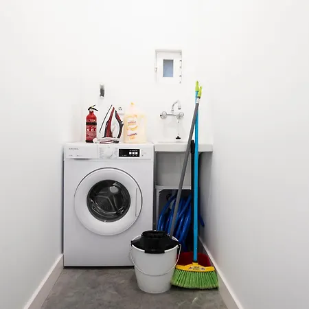 Salustiano Three * Понтеведра