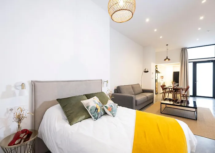 Salustiano Three Apartment *